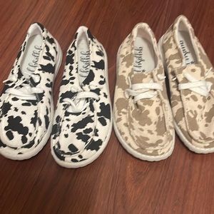 2 cow print hey dude look a like